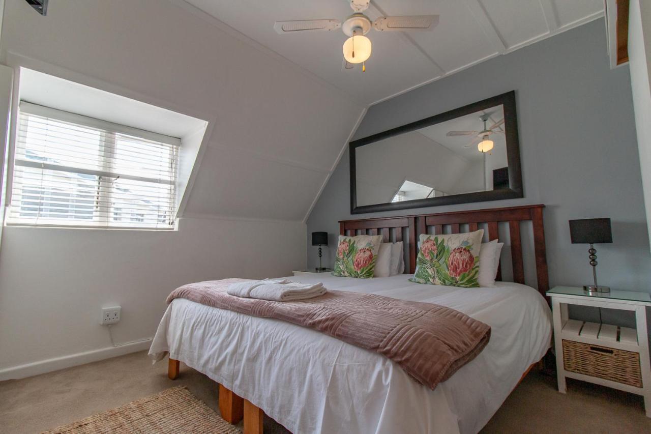 Twentyfour 17 Inn Hermanus Eksteriør bilde